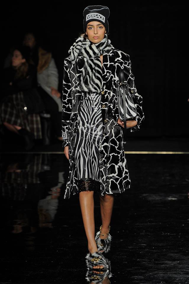 Versace: предварителна колекция есен 2019