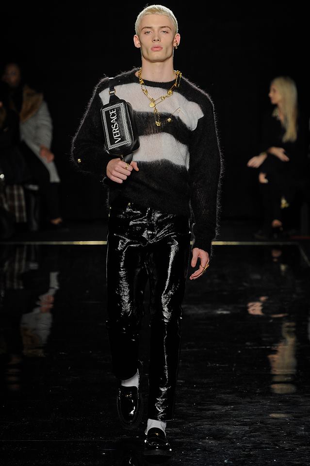 Versace: предварителна колекция есен 2019