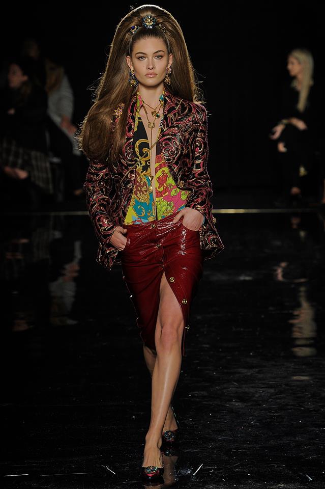 Versace: предварителна колекция есен 2019