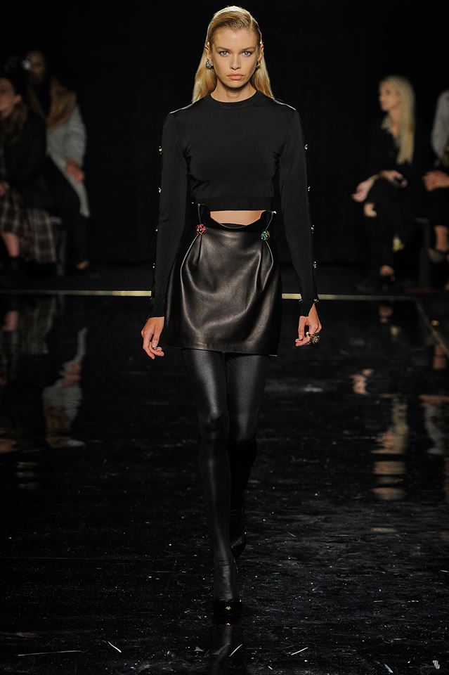 Versace: предварителна колекция есен 2019
