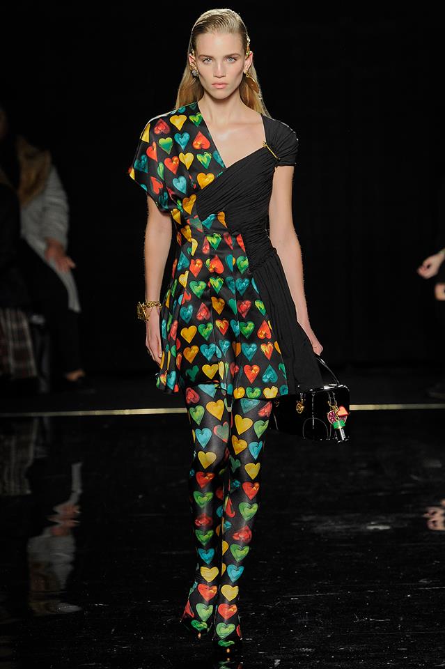Versace: предварителна колекция есен 2019