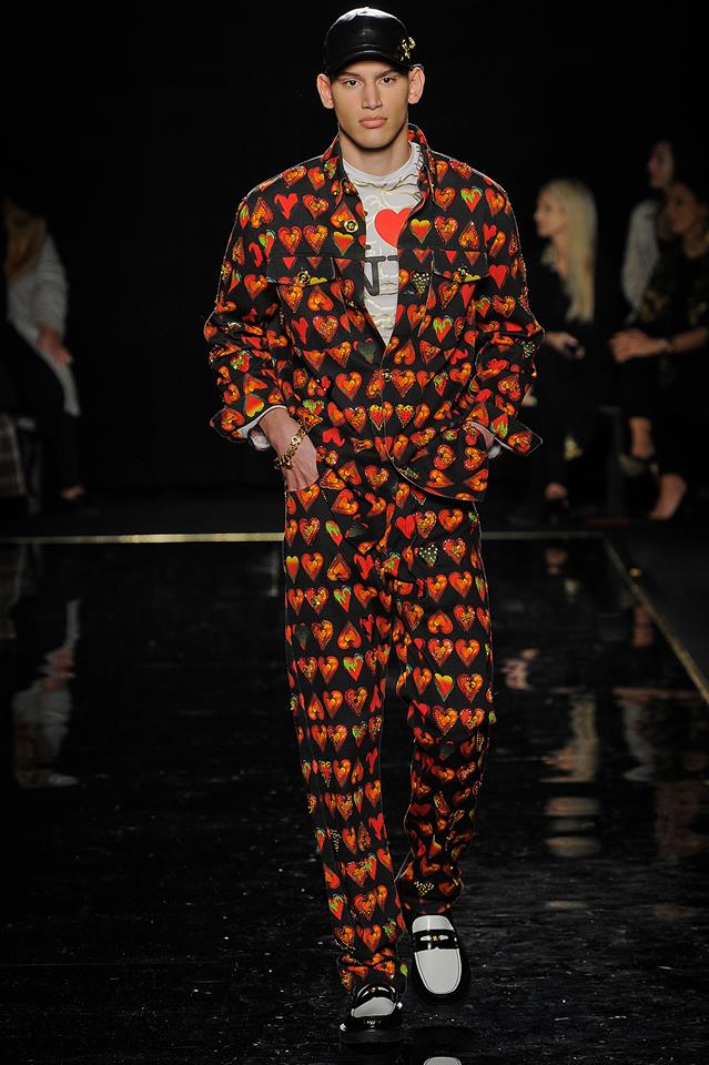 Versace: предварителна колекция есен 2019