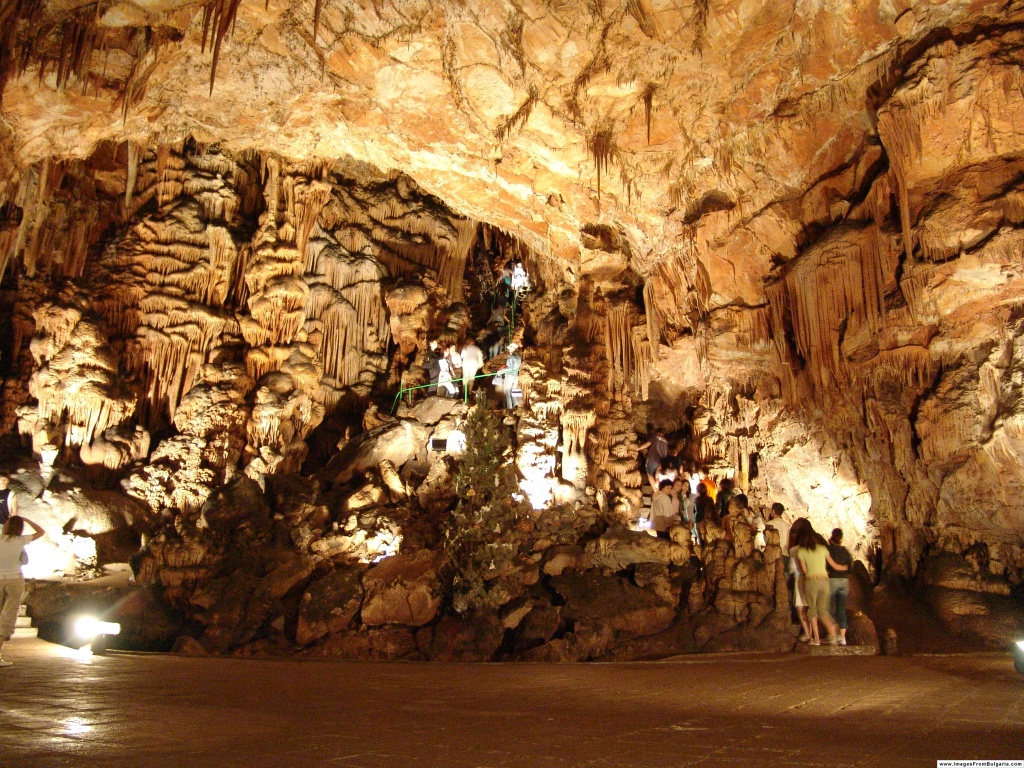 България View: Пещера Съева дупка