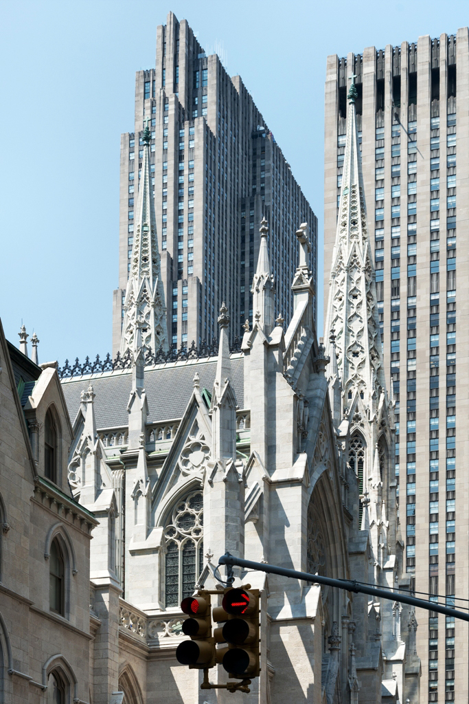Божественият трон – Рокфелер-център в Ню Йорк