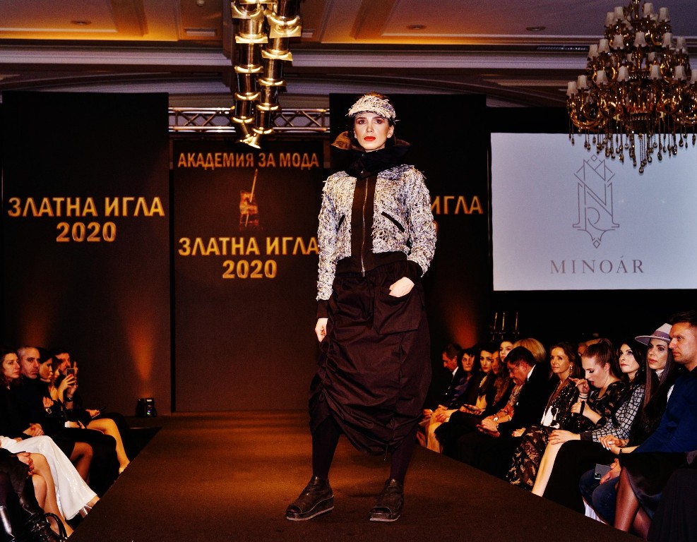 Теодора Спасова получи "Златна игла 2020" за модна иновация