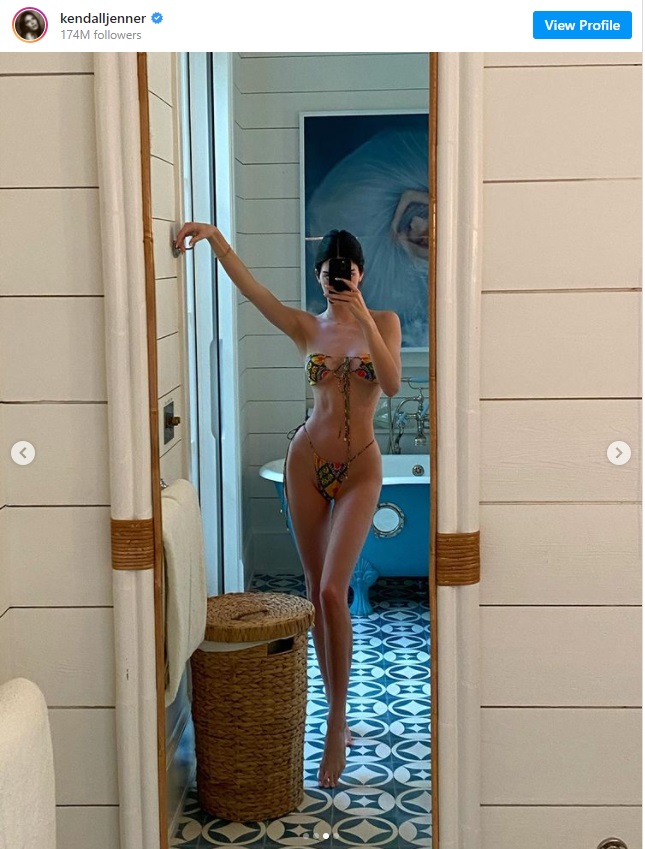 Бикини 2021 - тенденциите в банските костюми в Instagram