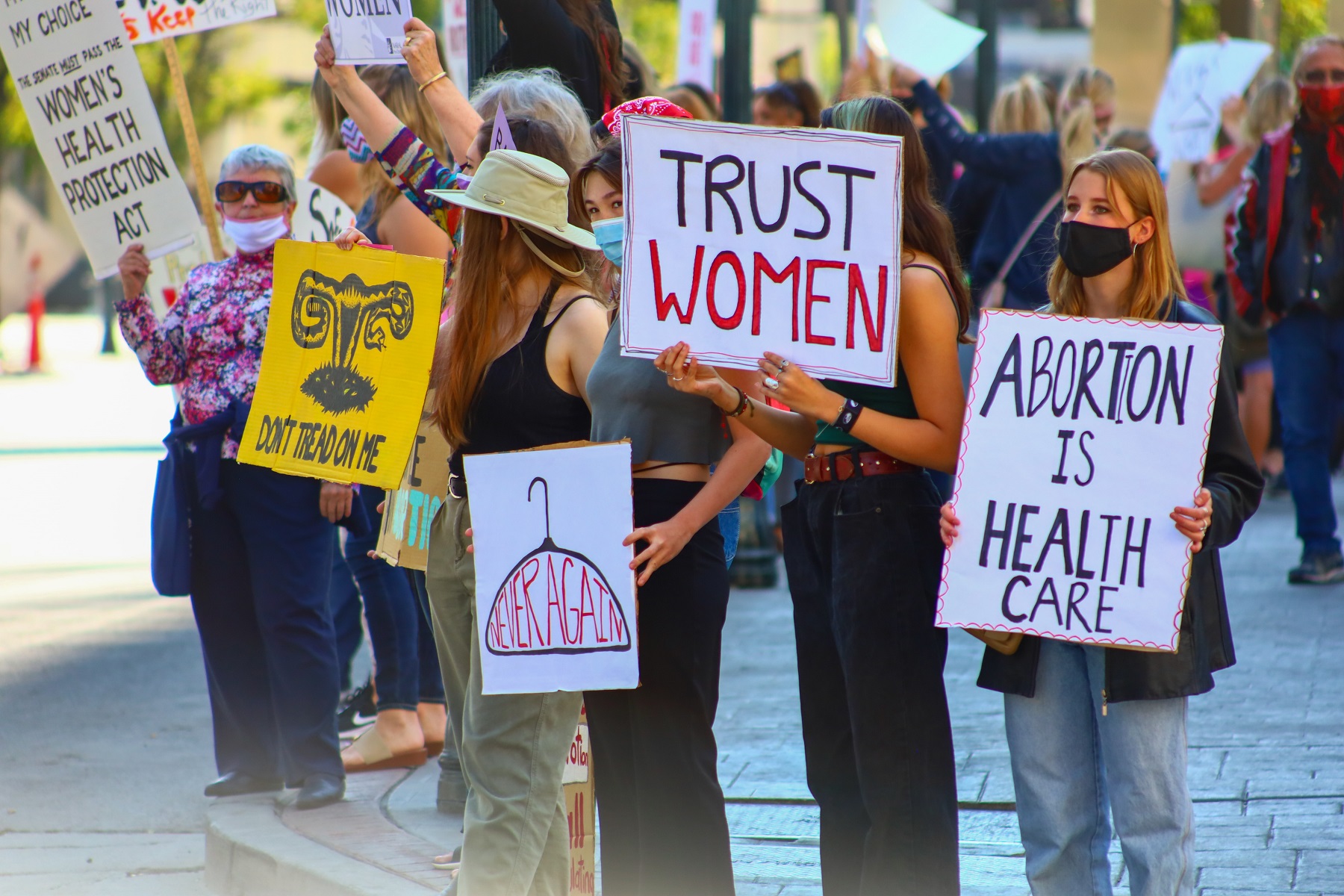 Безплатен и безопасен аборт в Полша - възможно ли е