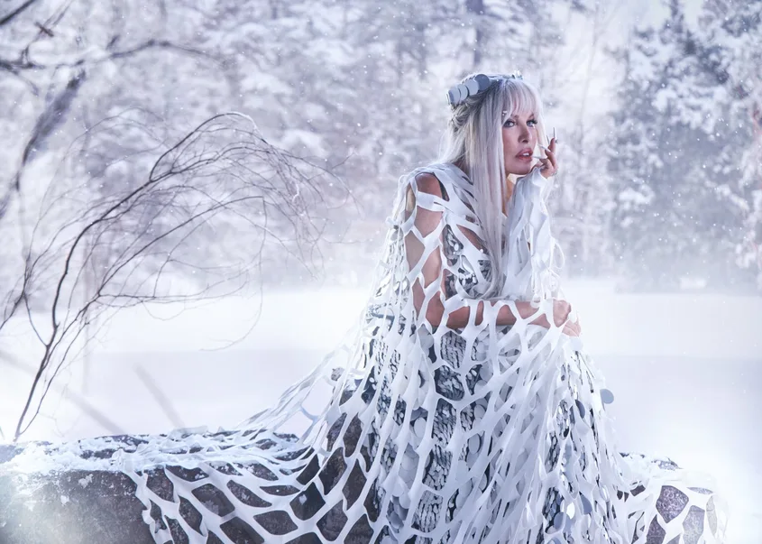 Турската звезда Ажда Пеккан се довери на български дизайнер