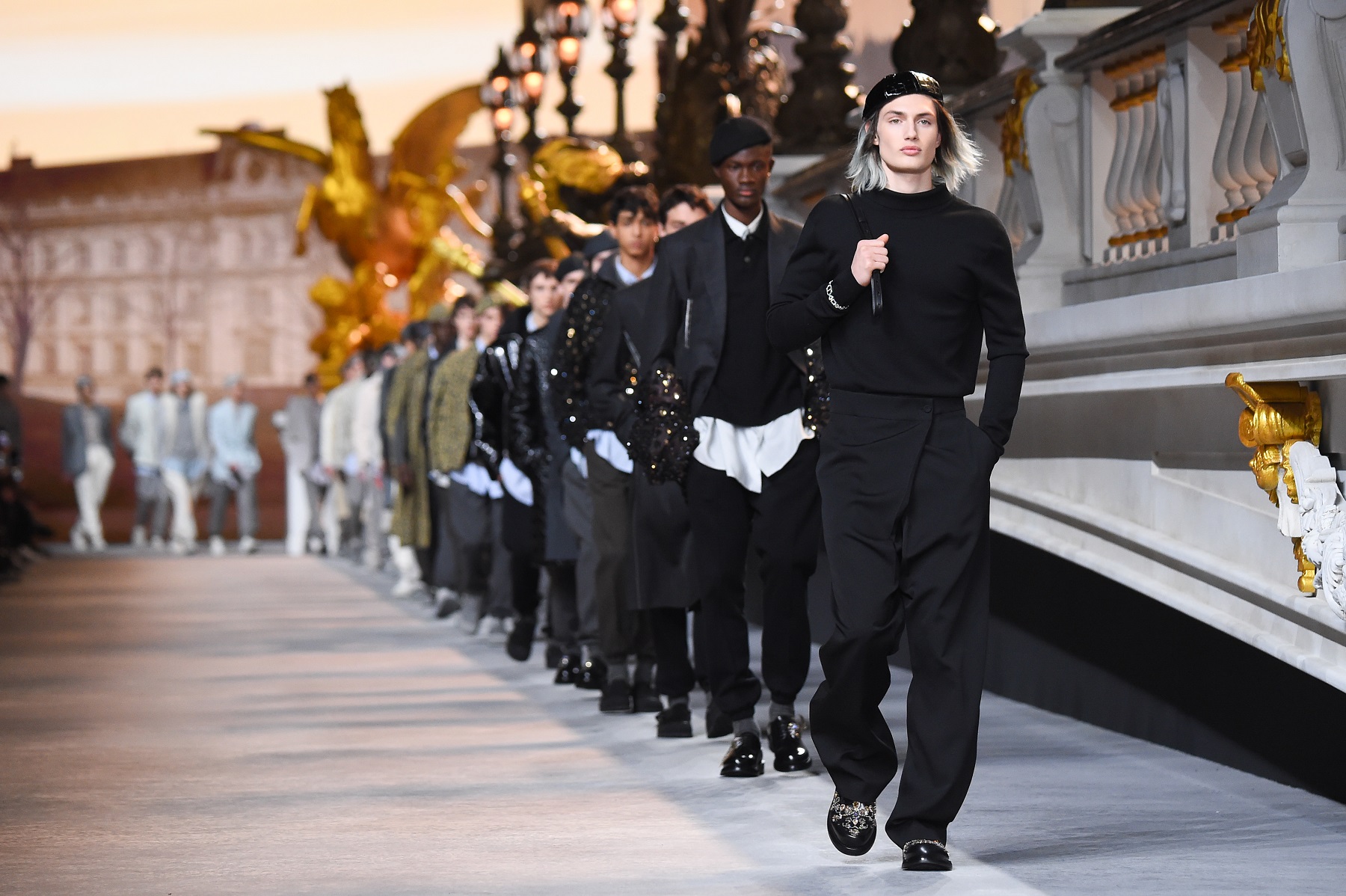 Мъжката колекция на Dior - празник за световния моден канон