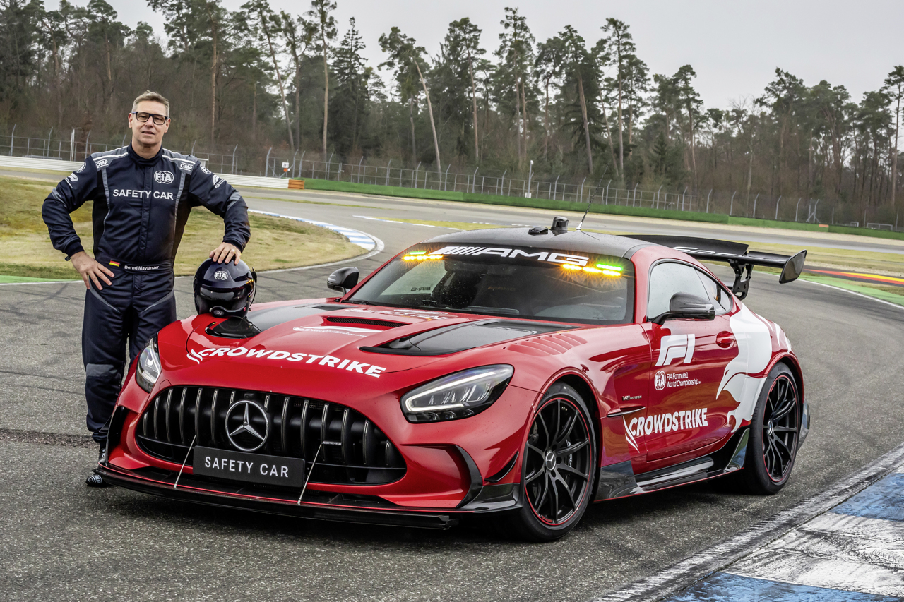 Нови официални автомобили за сигурност и спешни случаи от Mercedes-AMG за Формула 1