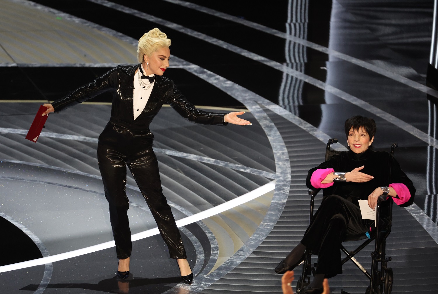 Лейди Гага и Лайза Минели - идеалното представящо дуо в края на Оскарите през 2022 г.