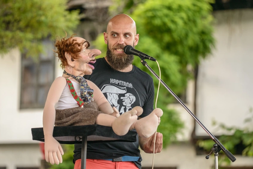 Награденият за АртАкция на годината пътуващ фестивал „Лятно театро“ идва в Царево