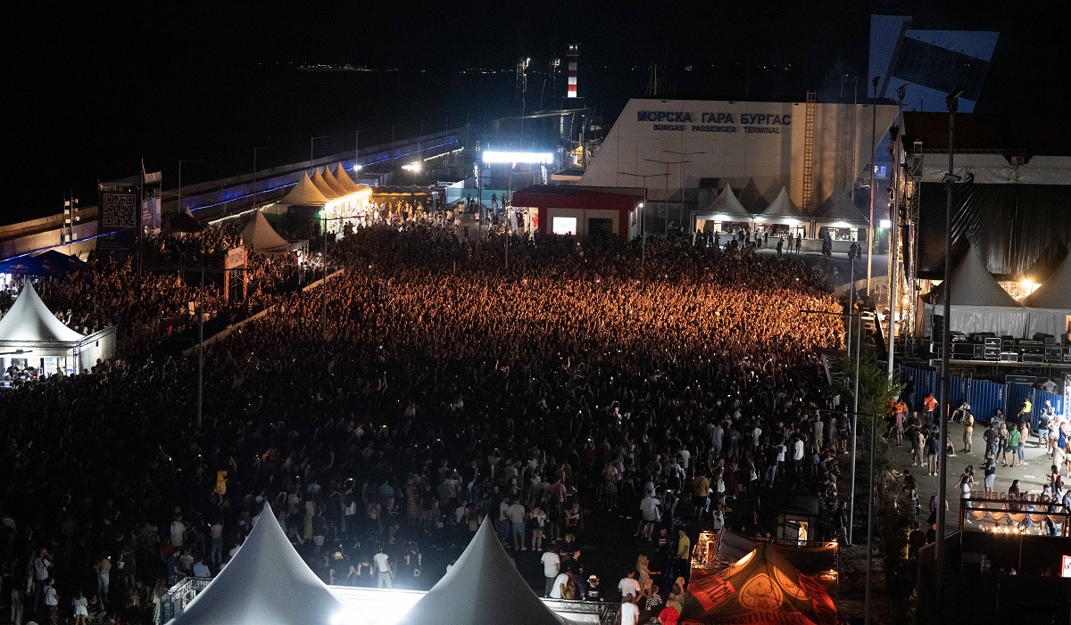 Исторически първи концерт на ARCTIC MONKEYS в България
