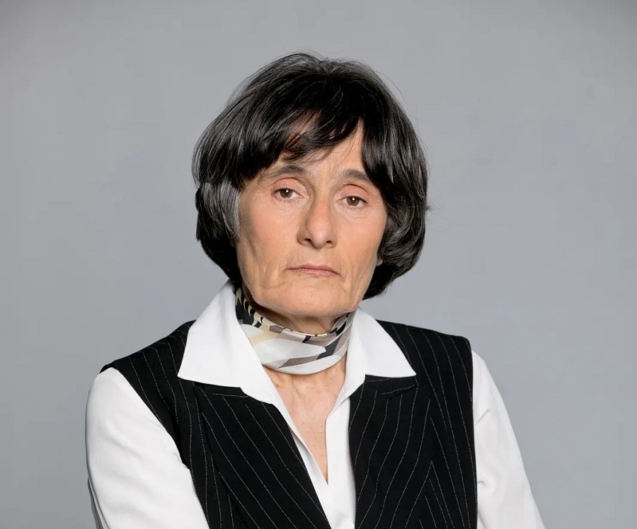 Здравка Евтимова с премиера на най-новата си книга на сцената на Аполония 2022