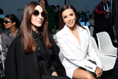 Black & White: Моника Белучи и Ева Лонгория в парижката Седмица на модата