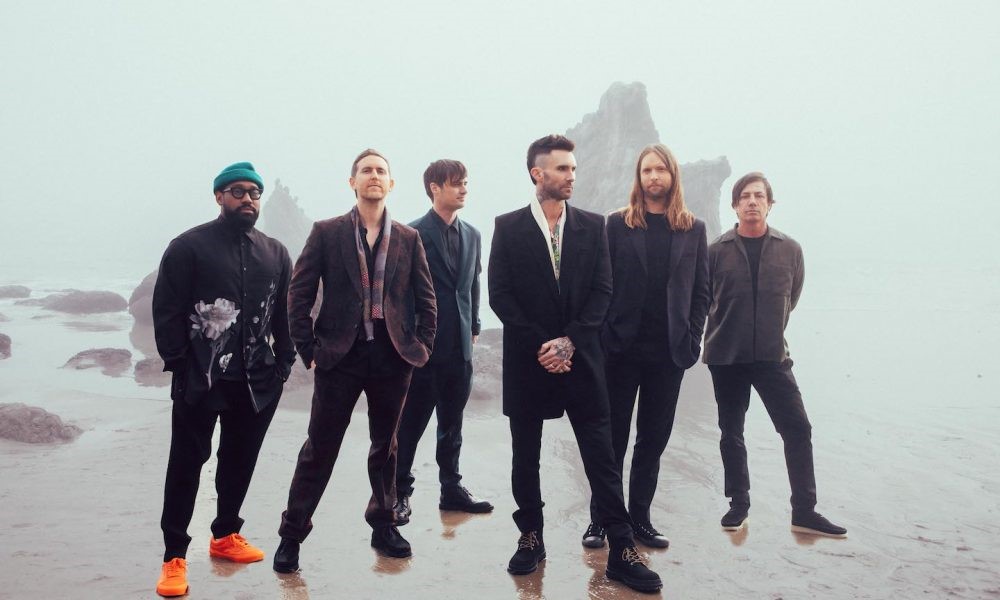 Maroon 5 стартират турне в Обединеното кралство и Европа през 2023 г.