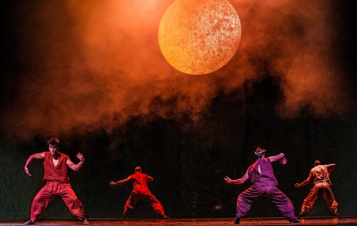 Най-новият спектакъл ''Триптих'' на Балет Арабеск включва три самостоятелни творби на трима млади хореографи