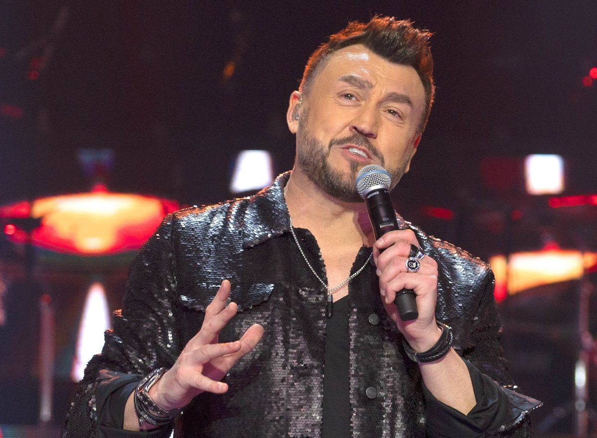 Любо Киров пее „Облаче ле бяло" на площад „Св. Александър Невски"