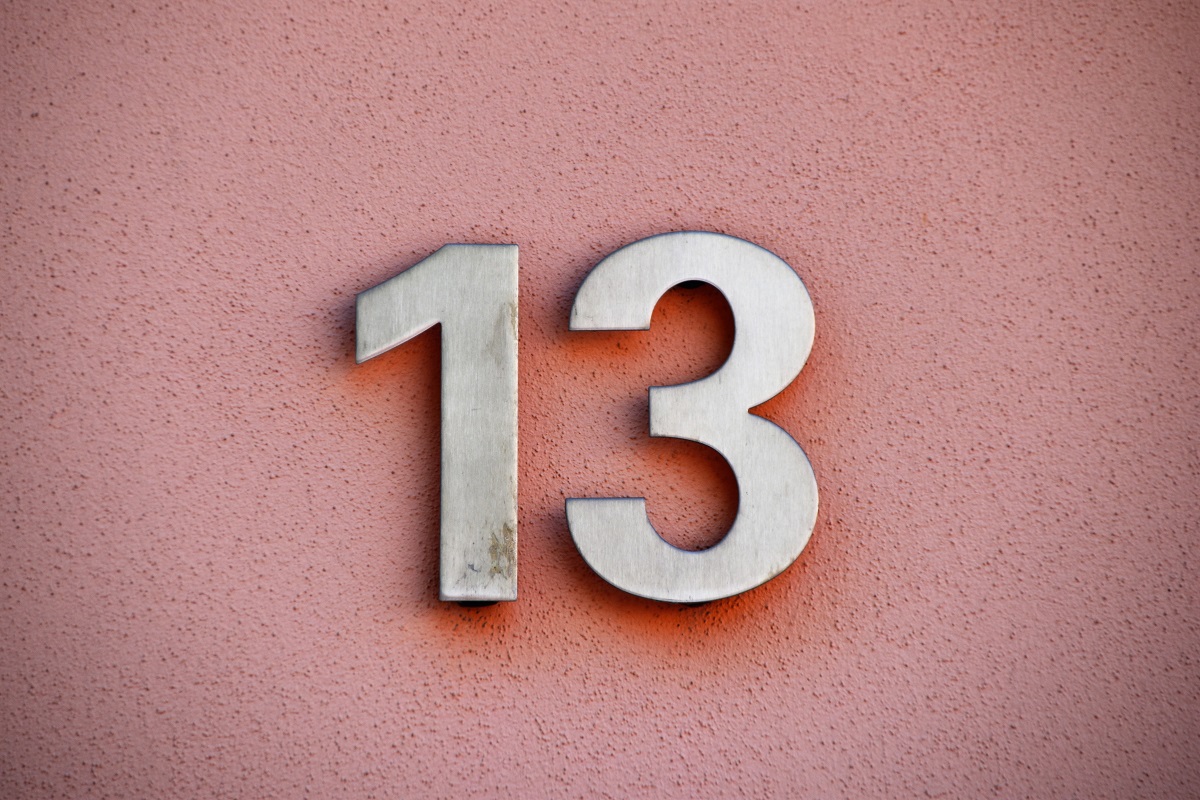 Дата на раждане 13 – качества, цветове, взаимоотношения и бъдеще