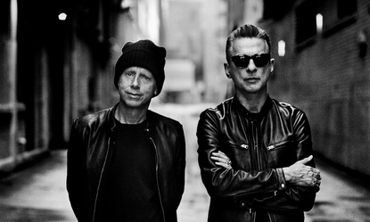 Depeche Mode представят видеото към парчето си "My Favourite Stranger"