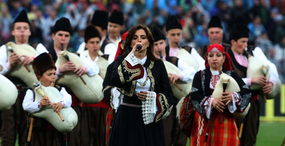 Нина Николина с нов сингъл и турне със спектакъла за деца „Кральо Портальо“