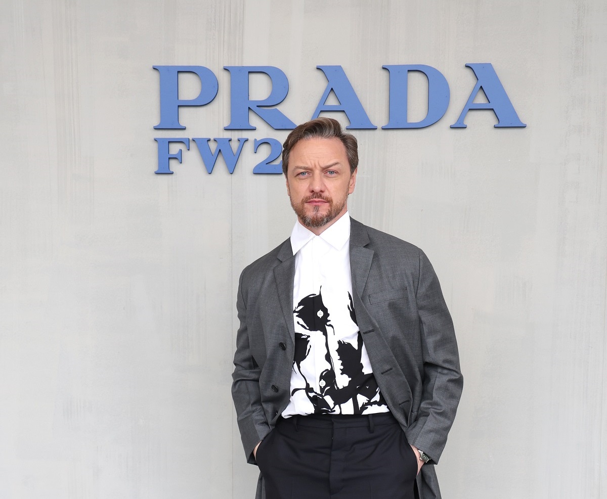 Джеймс Макавой и Бруклин Бекъм на модното ревю на Prada