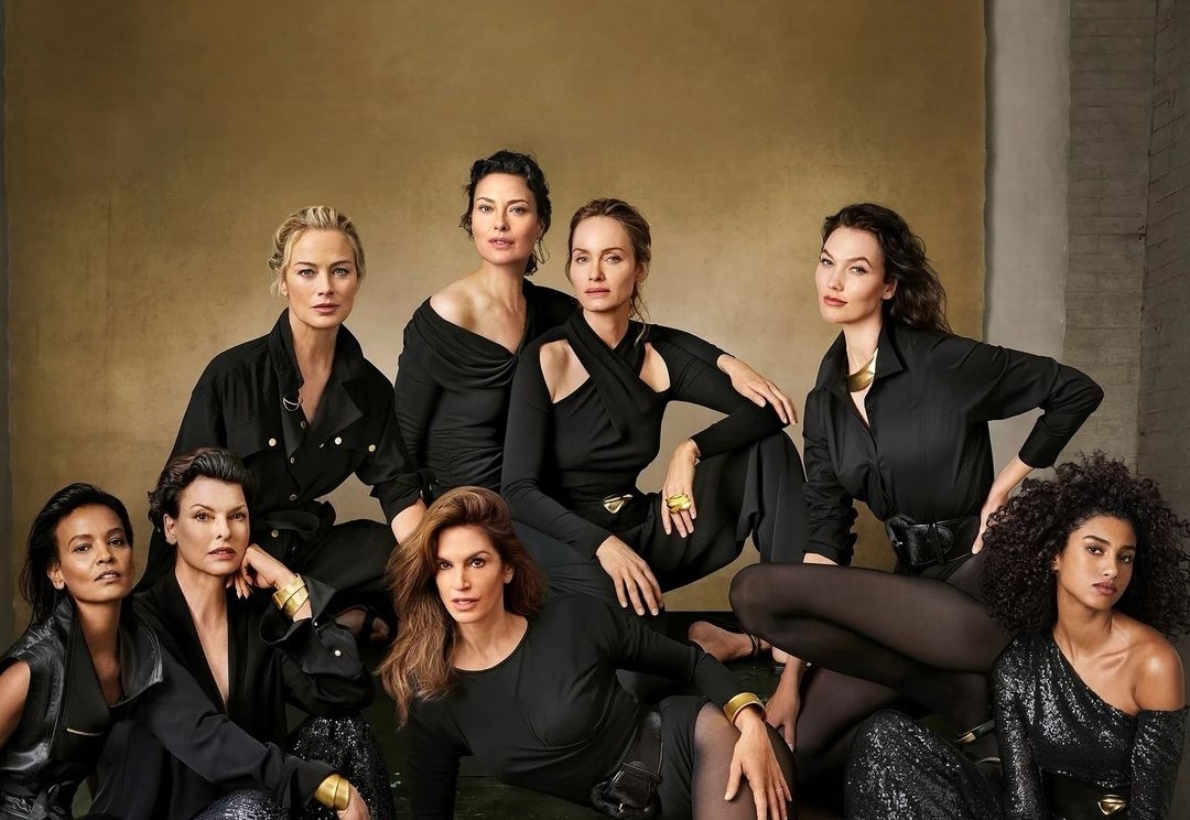 In Women We Trust: няколко поколения супер модели в пролетната кампания на Donna Karan 