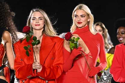L'Oréal Paris откри Седмицата на модата в Париж със звездно дефиле