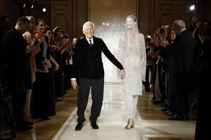 Armani Privé отпразнува своята 20-та годишнина в Париж