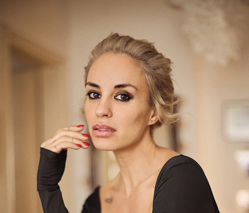 Радина Кърджилова, Ирмена Чичикова и Ани Пападопулу за първи път в спектакъла ''за любовта..."