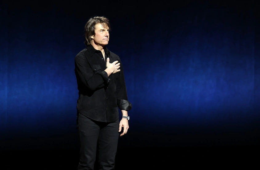 Том Круз отдаде почит на Вал Килмър с минута мълчание