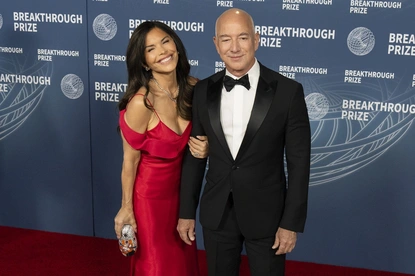 Лорън Санчес демонстрира "сила и непреходна красота" на наградите Breakthrough Prize