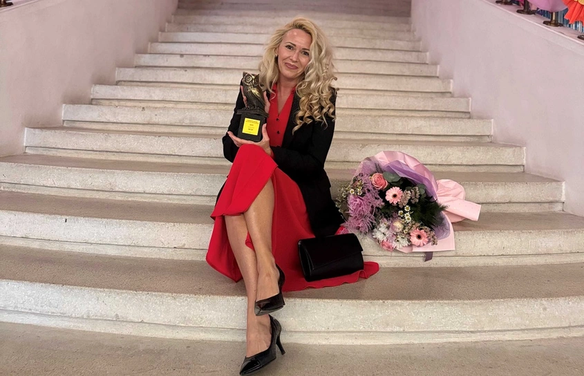 Катя Антонова отличена с две награди за детска литература за два дни 