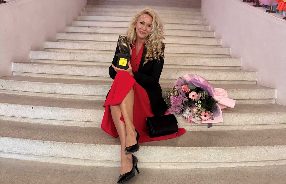 Катя Антонова отличена с две награди за детска литература за два дни 