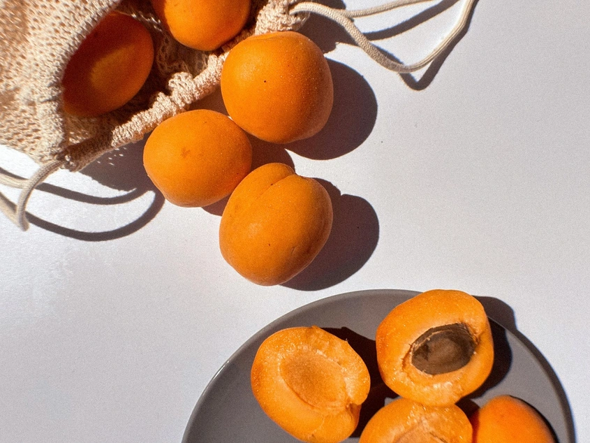 Летният плод за плосък корем и здрава кожа