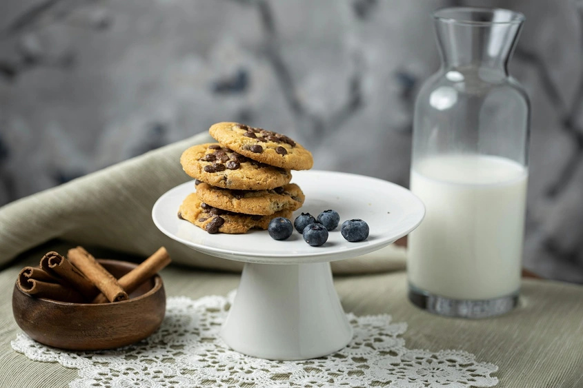 Здравословно изкушение – бисквити с йогурт и боровинки