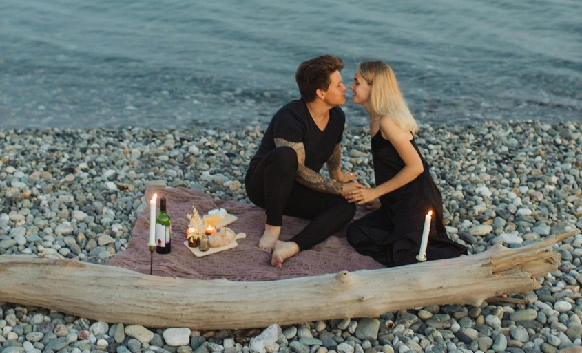 Любовта през Септември 2025: Неочаквани обрати и нови страсти