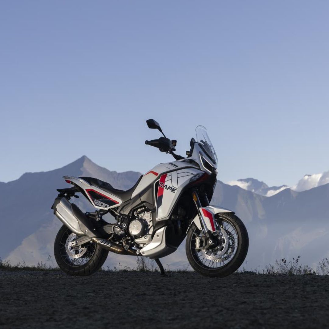 X-CAPE 1200: Отвъд границите на приключението с Moto Morini