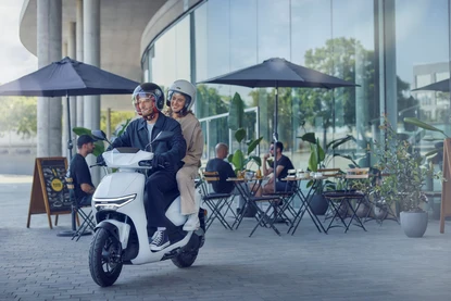 Електрическият скутер CUV e: дебютира на Автосалона във Варна