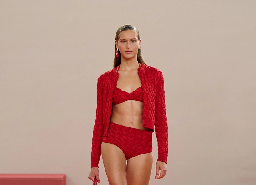 Fendi пролет/лято 2026: Когато луксът става хипнотичен