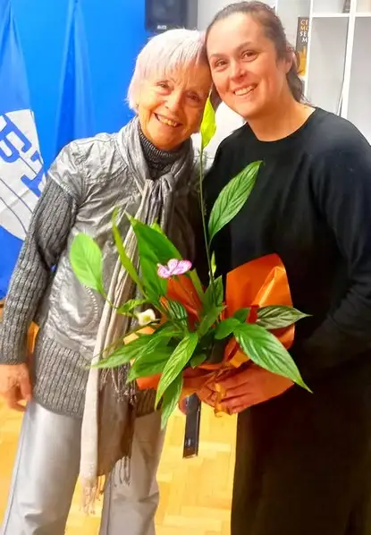 Да следва полета на душата си към сияйната прозрачност на духа си - е призванието на Лили Фероли