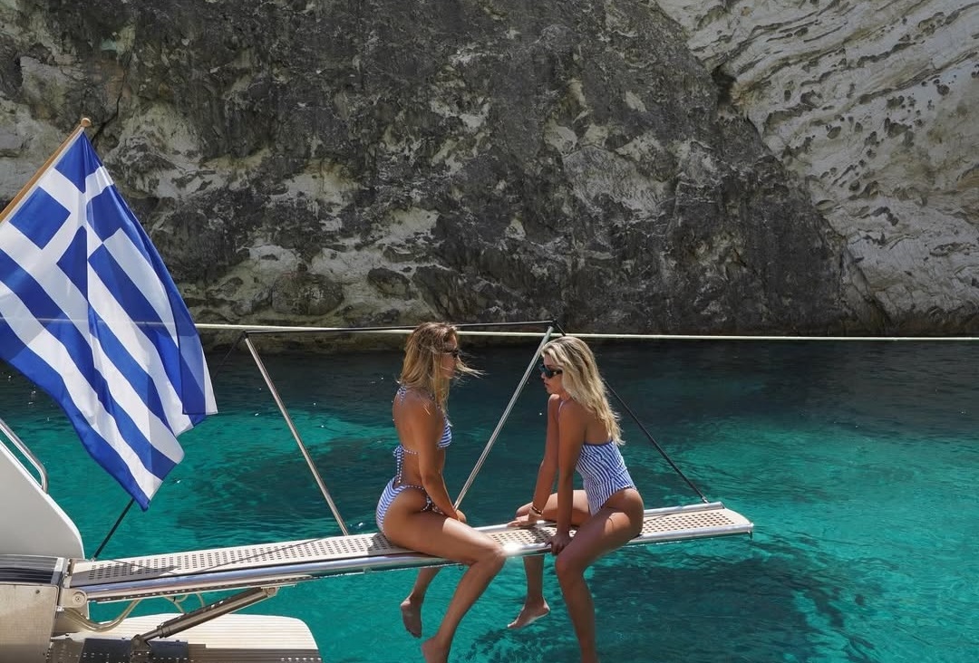 Топ 3 зодии, които са като тайни близнаци