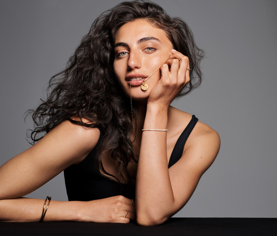 Тенденции в бижутата за есен 2025