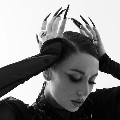 ''Under Pressure'' следващата стъпка на Михаела Маринова в националната секция за Евровизия