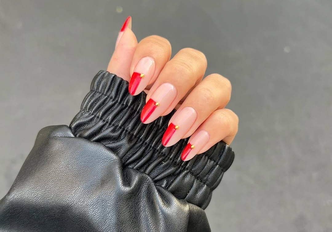 10 дизайна за празничен маникюр