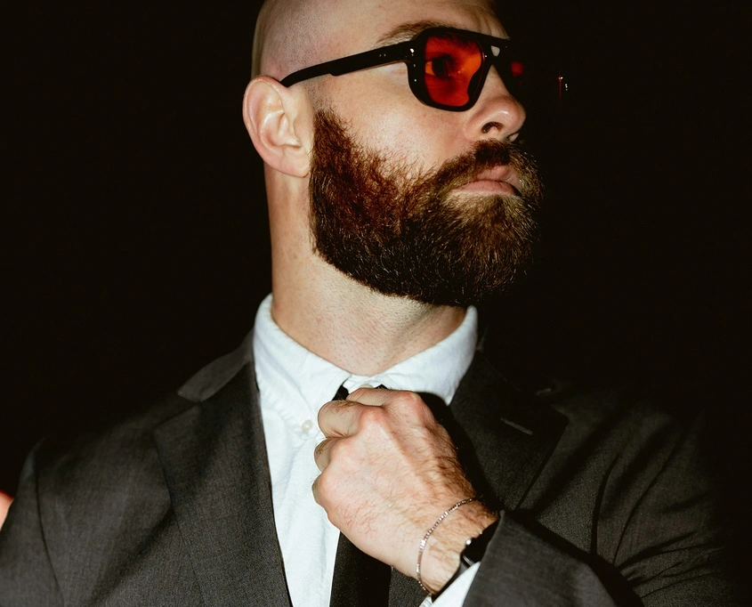 Топ 3 зодии, които тайно ненавиждат фалша, дори когато се усмихват