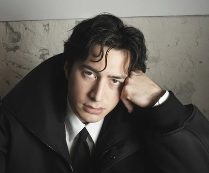 Balenciaga разкрива новите посланици на марката