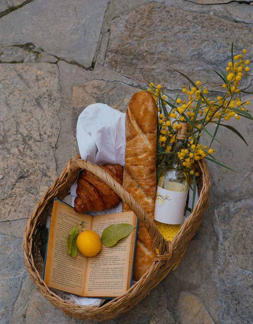 Хороскопът на High View Art за месец март 2026 г.