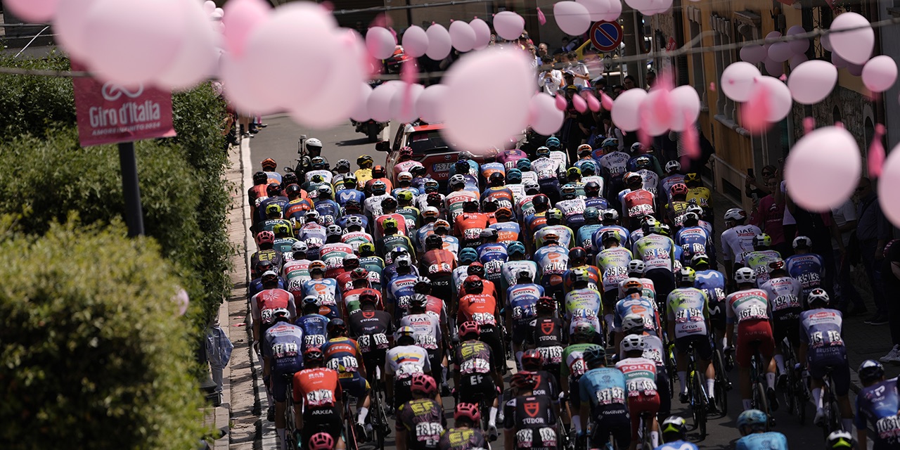 3468 километра и почти 50 000 метра денивелация очакват участниците в Giro d`Italia по пътя към Рим